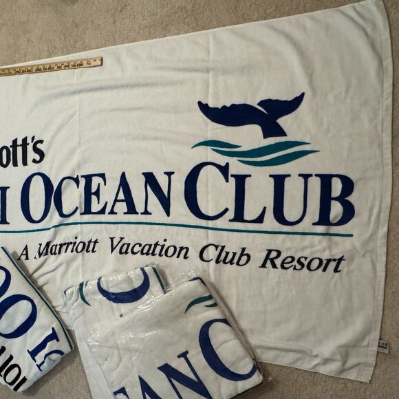 Marriott Maui Ocean Club beach towels - Picture 2 of 2